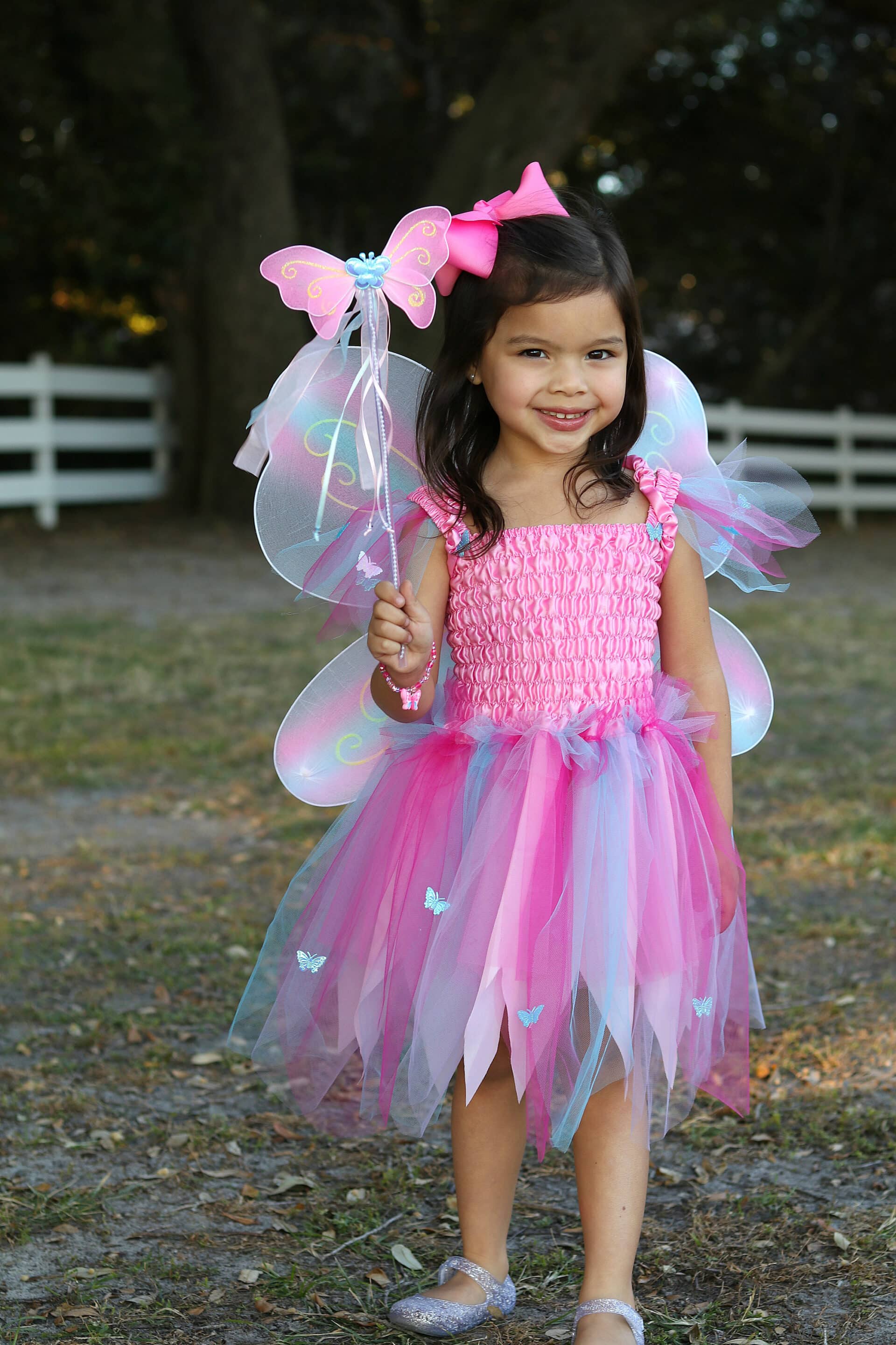 Butterfly Princess Little Babys Birthday Party Dresses Jewel Neck Tulle Kids  Prom Gown For Wedding Puffy Skirt First Communion Dress FS01 From  Fashiondsuit2019 9283  DHgateCom